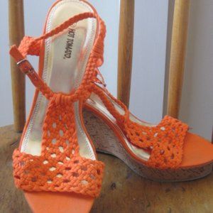 New, Hot Tomato Platform Orange Sandal, Sz. 10